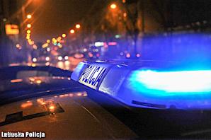 Tragedia była o krok - pijany kierowca o mało nie potrącił ludzi na przejściu dla pieszych