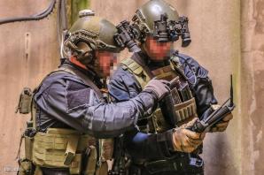 [VIDEO] Od ćwiczeń do działań. Wspólne szkolenie funkcjonariuszy CPKP „BOA”, SPKP oraz policyjni instruktorzy z NYPD (USA), RAID i BRI (Francja) Od ćwiczeń do działań