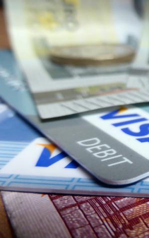 Mniejsze opłaty za transakcje kartą? Parlament Europejski debatuje